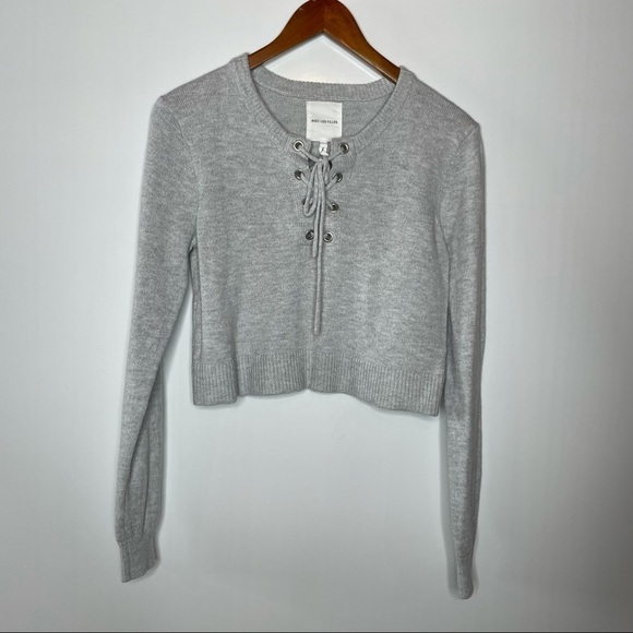 Avec Les Filles Lace Up Cropped Sweater Small - Picture 2 of 6
